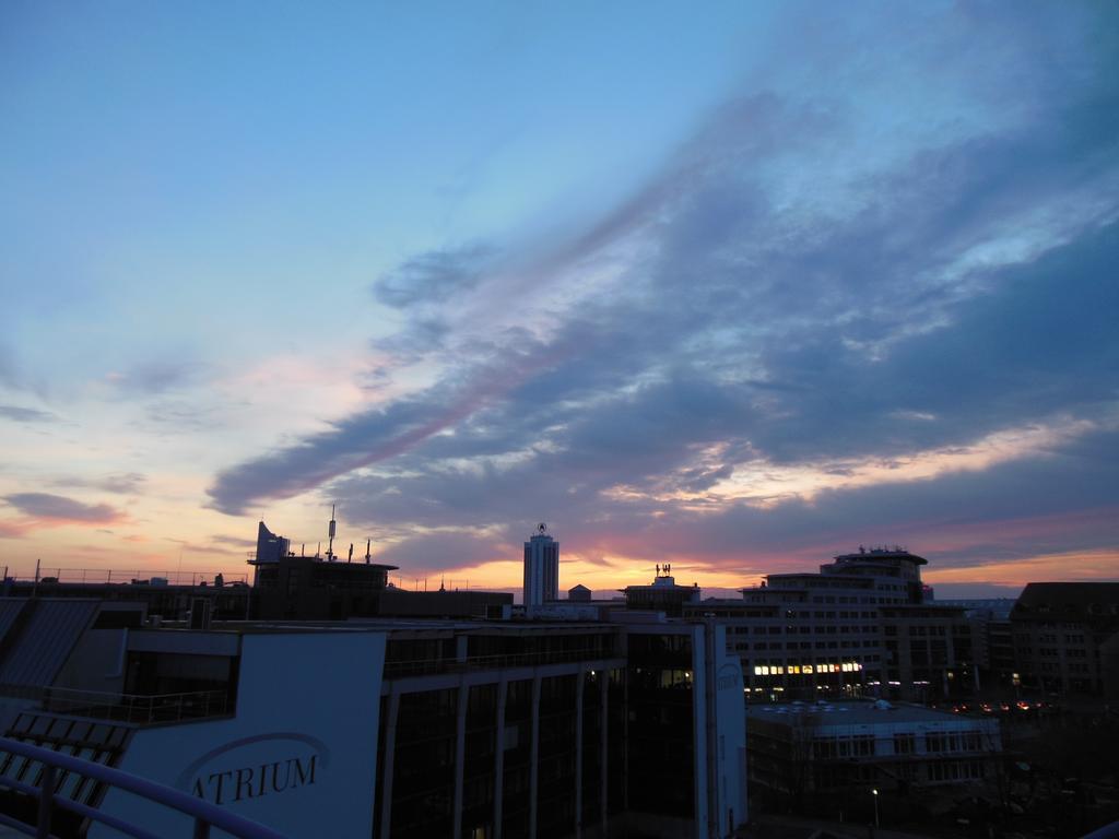 Lut10Her Sky-Fly Hotel Lipsk Pokój zdjęcie