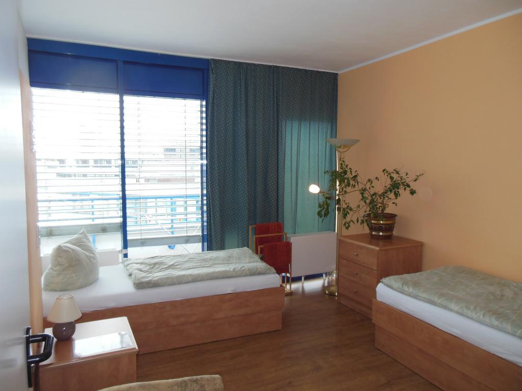 Lut10Her Sky-Fly Hotel Lipsk Pokój zdjęcie