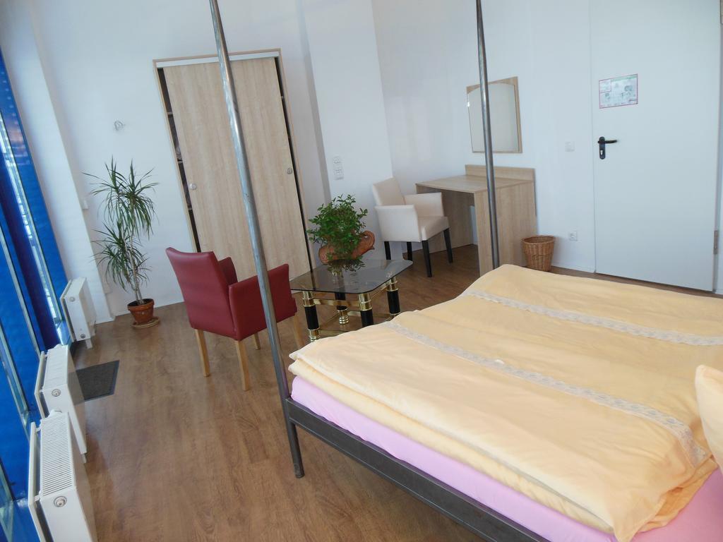 Lut10Her Sky-Fly Hotel Lipsk Pokój zdjęcie