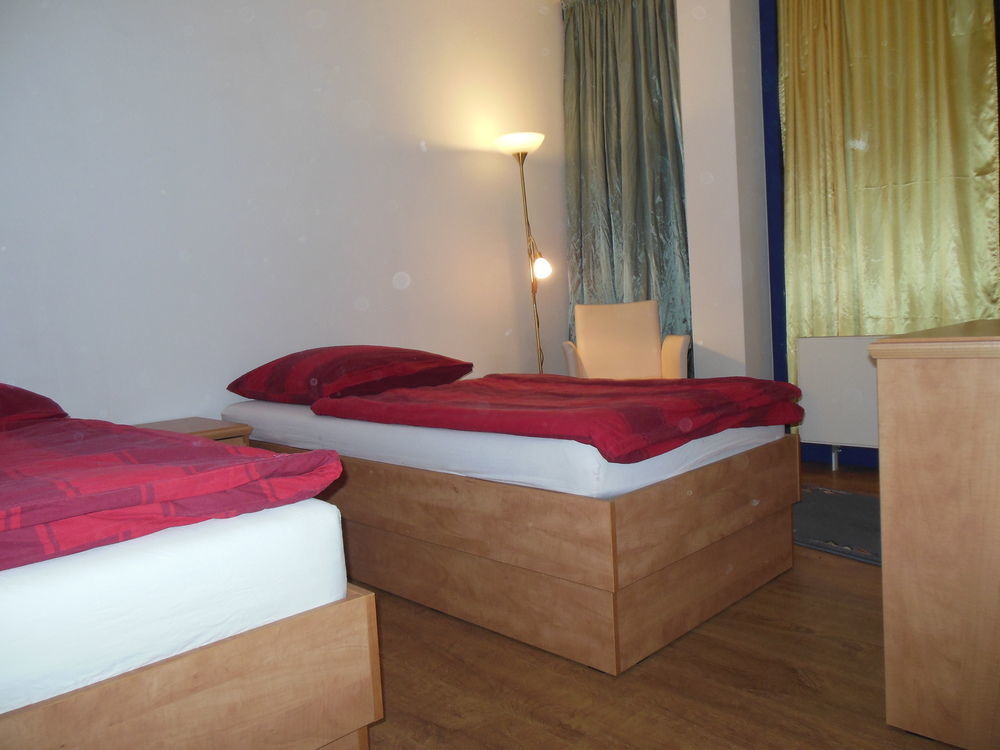 Lut10Her Sky-Fly Hotel Lipsk Zewnętrze zdjęcie